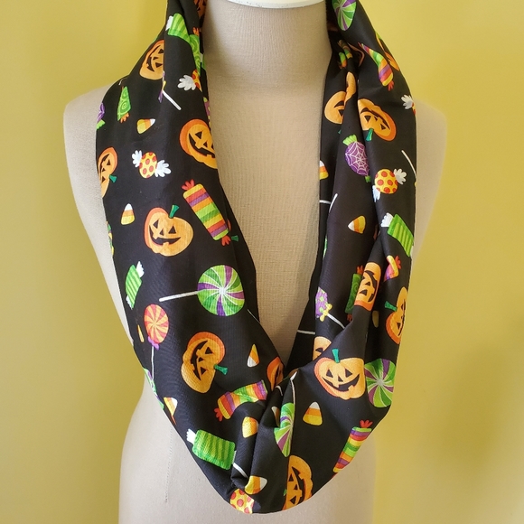 Handmade Halloween Cowl - Picture 1 of 2